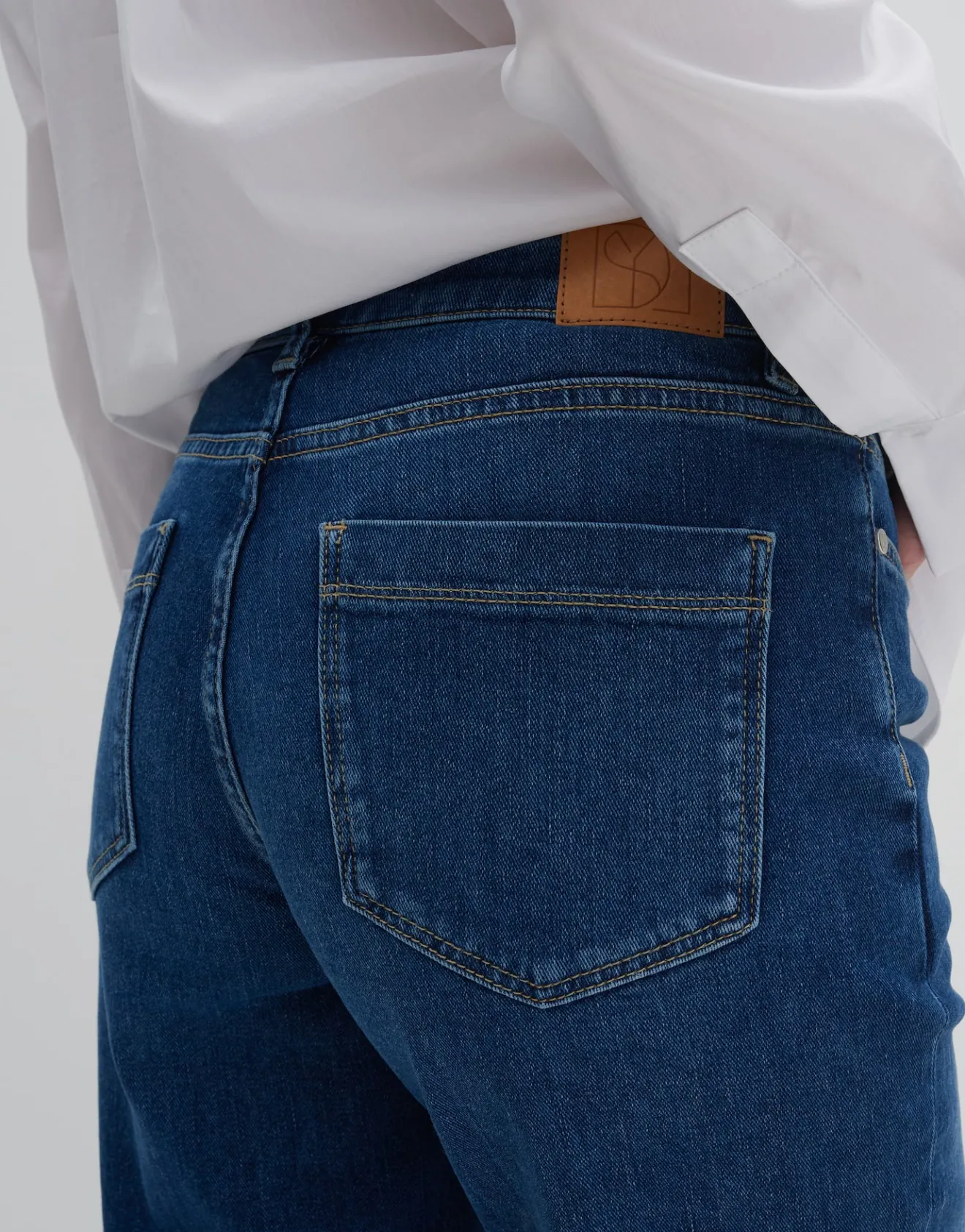 Fashion Long Flared Jeans CARIE ICONIC Mid Rise aus nachhaltigem Baumwoll Mix Jeans