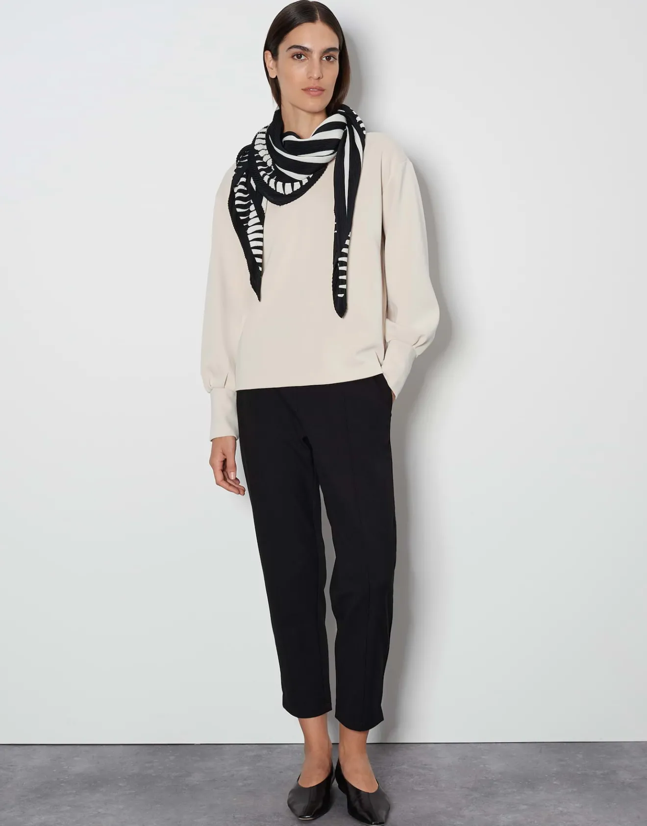 Flash Sale Satintuch BIENNA mit Plisseefalten Accessoires